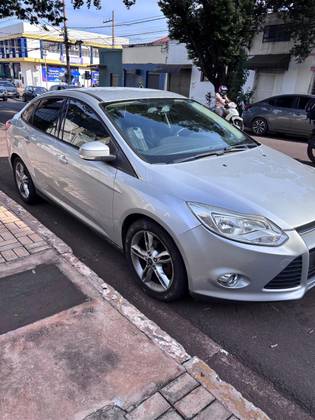 FORD FOCUS 2.0 SE SEDAN 16V FLEX 4P POWERSHIFT FORD FOCUS 2.0 SE SEDAN 16V FLEX 4P POWERSHIFT